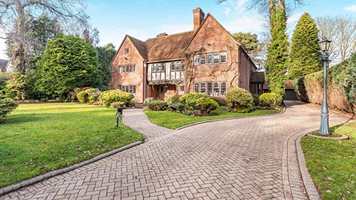 5 Bedroom Detached House For Sale In Talbot Avenue, Little Aston, B74