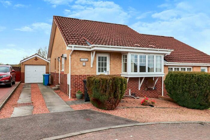 2 Bedroom Bungalow To Rent In Ellon Place, Dunfermline, Fife, KY12