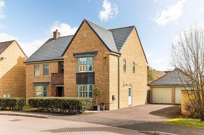 5 Bedroom Detached House For Sale In Chadelworth Way, Kingston Bagpuize, OX13