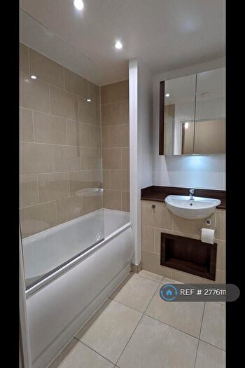 1 Bedroom Flat To Rent In Vancouver House, London, SE16