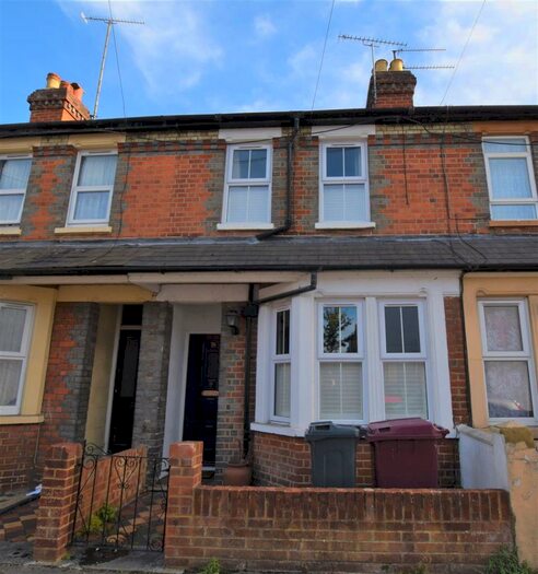 3 Bedroom Terraced House To Rent In York Road, RG1