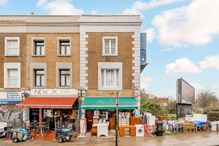 3 Bedroom Flat To Rent In New Cross Road, New Cross, SE14