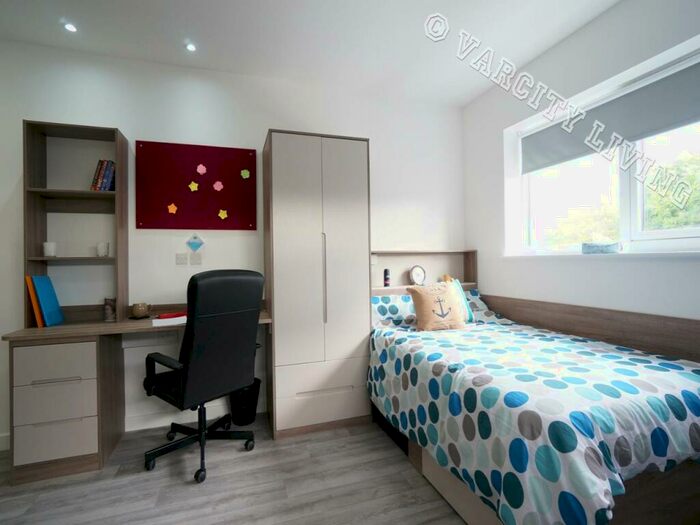 Studio To Rent In College Road, Bangor, Gwynedd, LL57