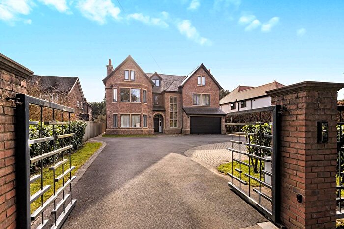 6 Bedroom Detached House For Sale In Hale Road, Hale Barns, WA15
