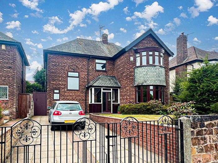3 Bedroom Detached House For Sale In Church Road, Woolton, L25