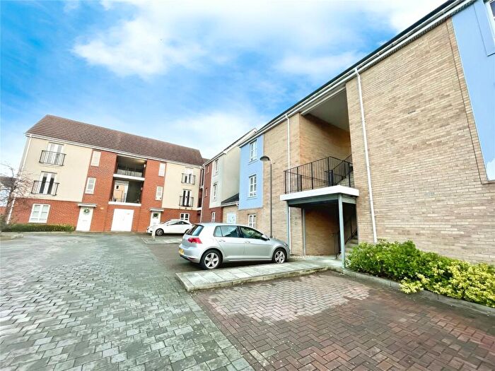 2 Bedroom Maisonette For Sale In Putnam Drive, Lincoln, Lincolnshire, LN2