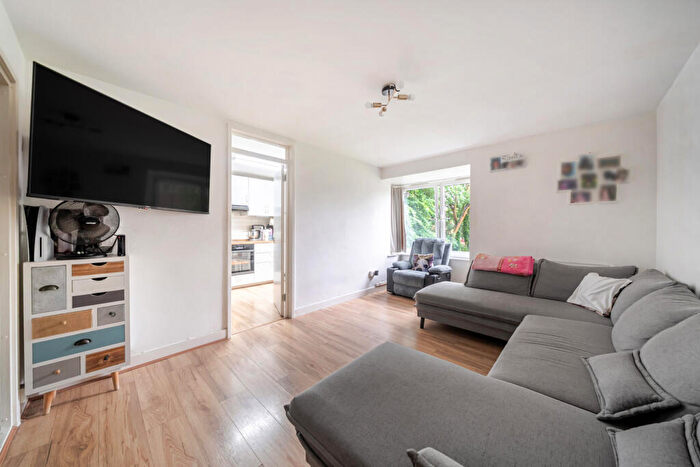 2 Bedroom Apartment For Sale In Callaghan Close, London, SE13