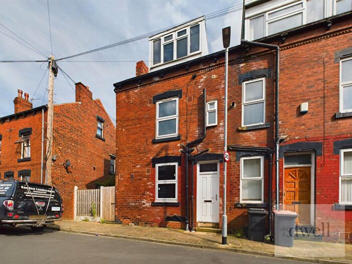2 Bedroom Terraced House To Rent In Whingate Avenue, Armley, Leeds, LS12