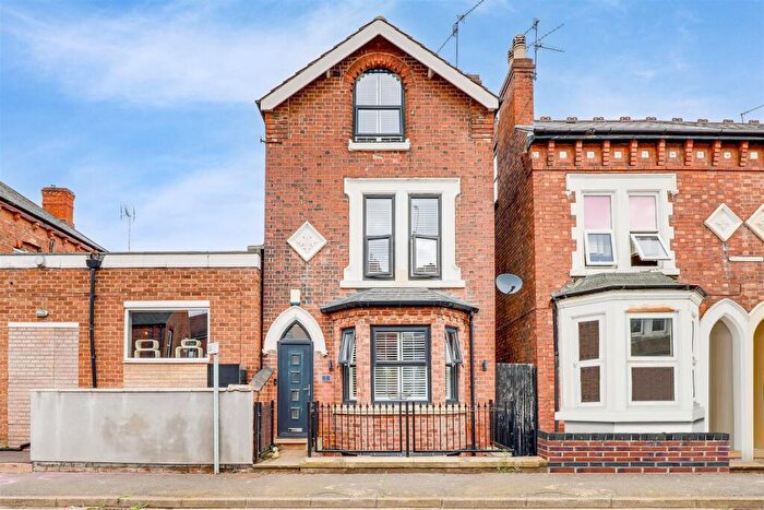 5 Bedroom Detached House For Sale In Rosebery Avenue, West Bridgford, Nottinghamshire, NG2