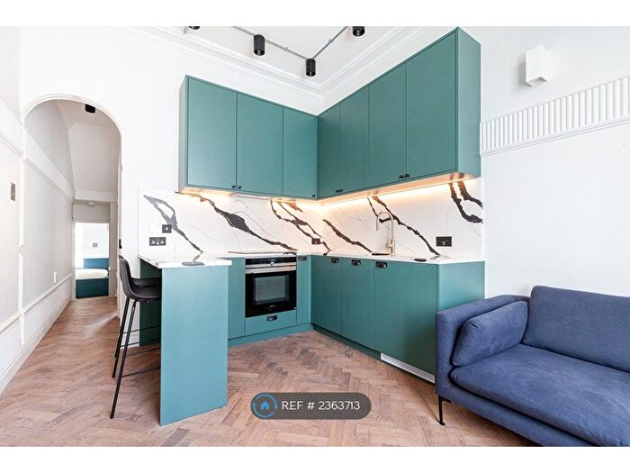 2 Bedroom Flat To Rent In Winchester Street, London, SW1V