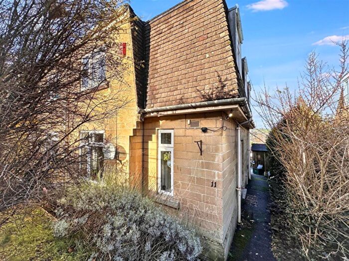 3 Bedroom Semi Detached House For Sale In North View Close, Bath, BA2