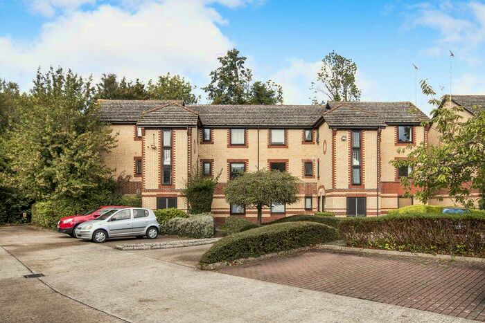 1 Bedroom Apartment To Rent In Finchampstead Road, Wokingham, RG40