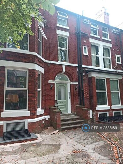 2 Bedroom Flat To Rent In Chorlton, Manchester, M21