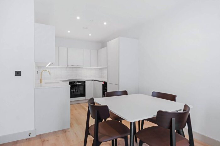 2 Bedroom Flat To Rent In The Draper, Colindale, London, NW9