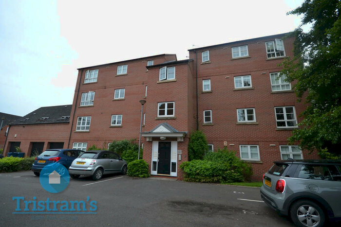 3 Bedroom Apartment To Rent In Wenlock Drive, West Bridgford, Nottingham, NG2