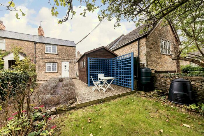 1 Bedroom House For Sale In Chapel Hill, Wootton, Woodstock, OX20