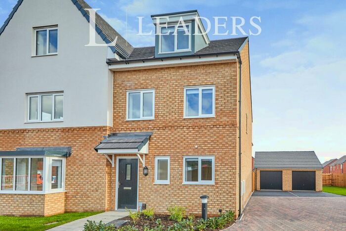 3 Bedroom Semi-Detached House To Rent In Harviston Avenue, NG4