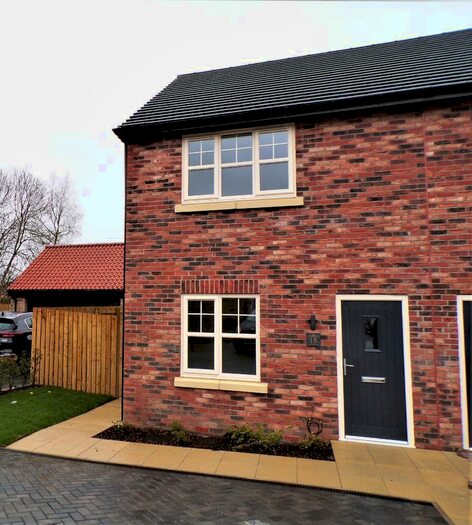 2 Bedroom Semi-Detached House To Rent In Paddock View, Walkington, HU17