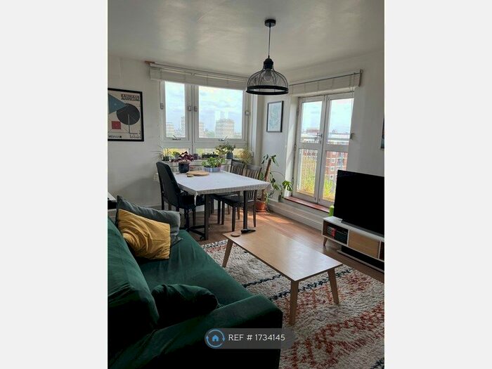 2 Bedroom Flat To Rent In Thomas Hollywood House, London, E2