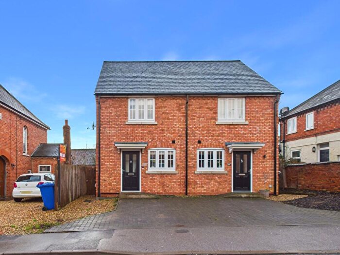 2 Bedroom Semi Detached House For Sale In Pomfret Road, Towcester, NN12