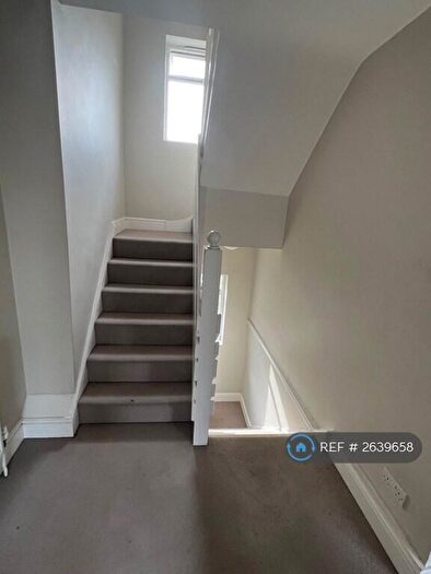 3 Bedroom Terraced House To Rent In Elcot Avenue, London, SE15