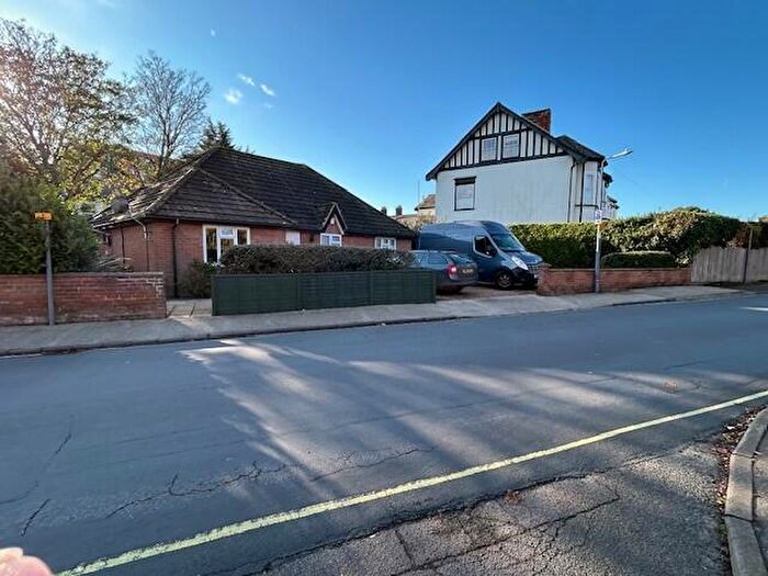 2 Bedroom Bungalow To Rent In Cobbold Road, Felixstowe, IP11