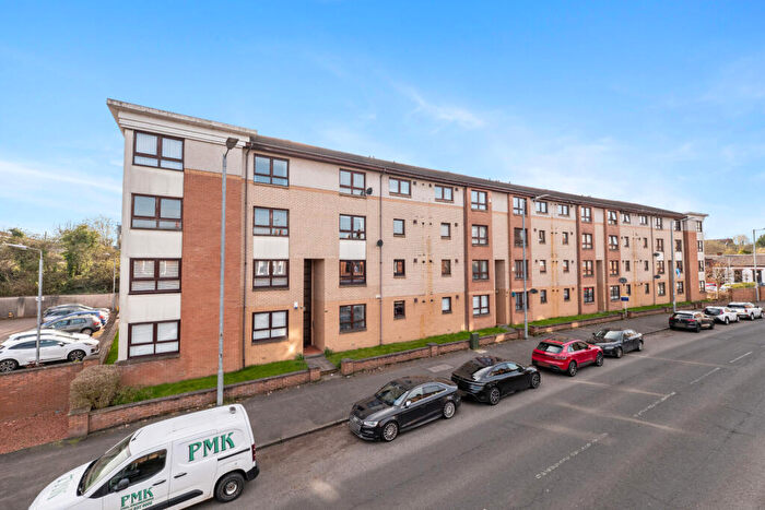 3 Bedroom Flat For Sale In Flat /, Kings Park Road, Kings Park, G44