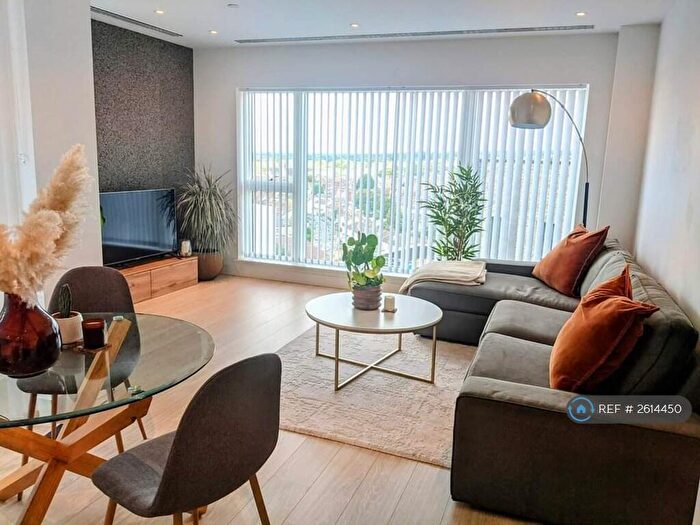 1 Bedroom Flat To Rent In Rainier Apartments, Croydon, CR0