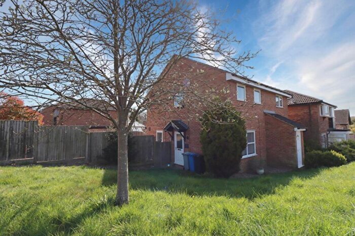 2 Bedroom Semi-Detached House To Rent In St. Johns Road, Kettering, NN15