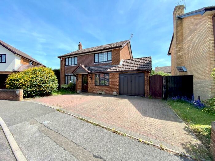 5 Bedroom Detached House To Rent In Caton Close, Poole, Dorset, BH12