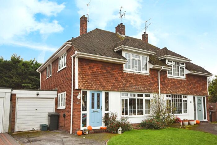 3 Bedroom Semi-Detached House For Sale In Dane Road, Beechenlea, Chelmsford, CM1