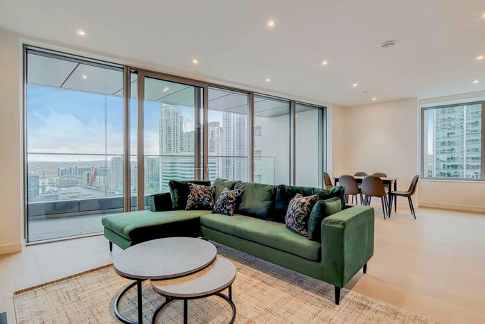 2 Bedroom Flat To Rent In Park Drive, Canary Wharf, London, E14