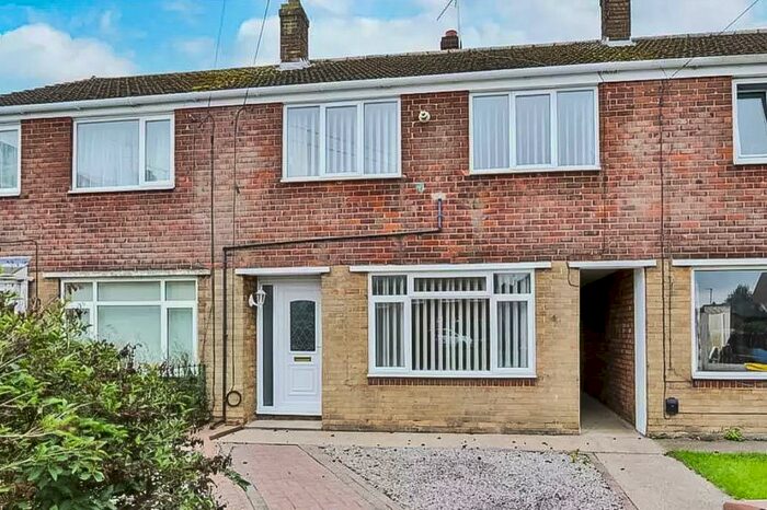 3 Bedroom Terraced House To Rent In Rands Estate, Preston, HU12