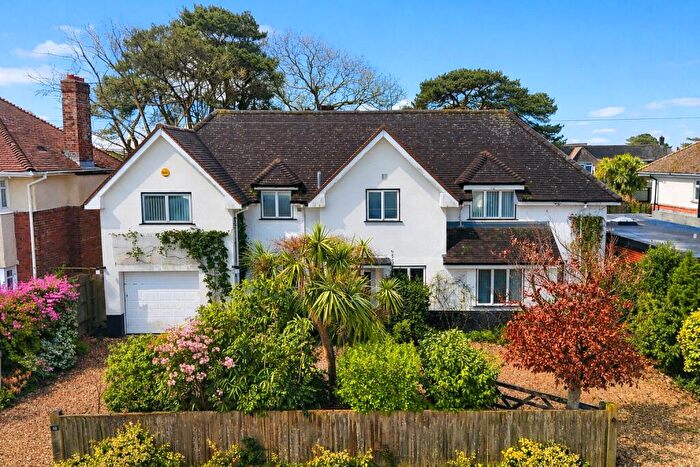 5 Bedroom Detached House For Sale In Wortley Road, Highcliffe, Christchurch, Dorset, BH23