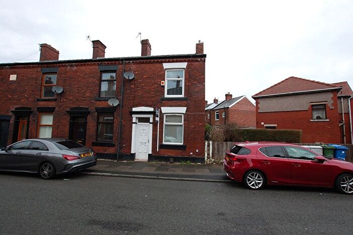 2 Bedroom End Terrace House To Rent In Canterbury Street, Ashton-Under-Lyne, Greater Manchester, OL6