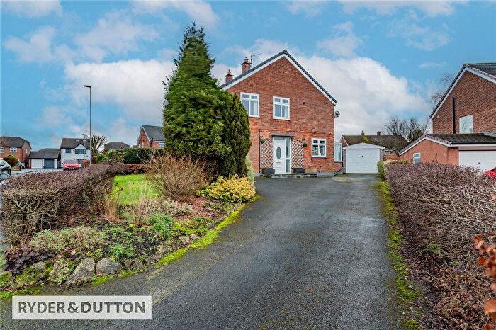 3 Bedroom Semi-Detached House For Sale In Malvern Road, Alkrington, Middleton, Manchester, M24