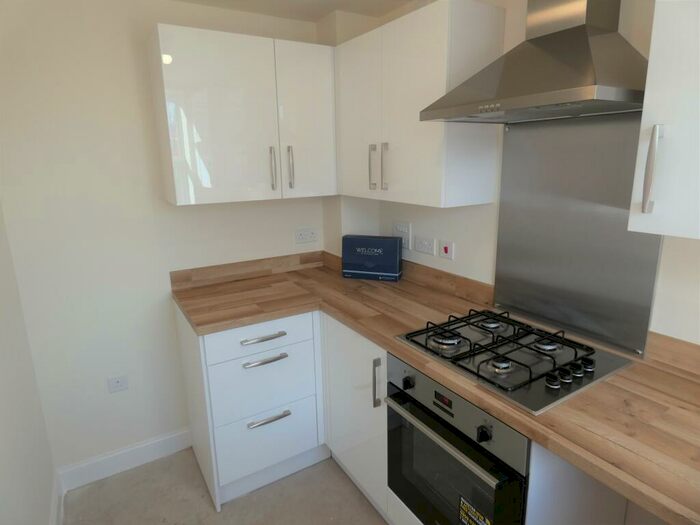 2 Bedroom End Of Terrace House To Rent In Hewers Way, Edwinstowe, NG21