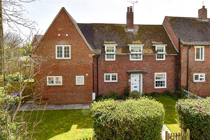 4 Bedroom End Of Terrace House For Sale In The Churchlands, New Romney, Kent, TN28
