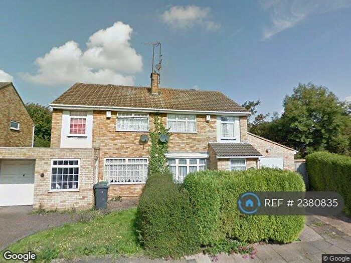 3 Bedroom Semi-Detached House To Rent In Liston Close, Luton, LU4