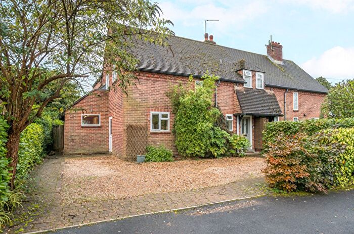 4 Bedroom Semi-Detached House For Sale In Grayshott, Hindhead, Hampshire, GU26