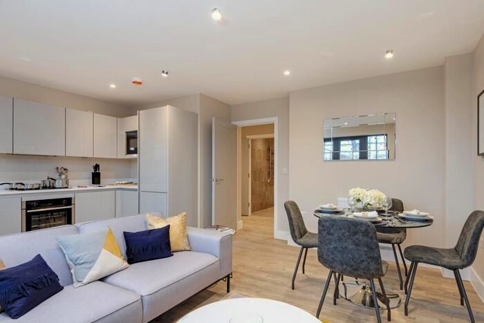 1 Bedroom Flat To Rent In Nether Street, Finchley Central, N3