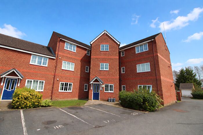 2 Bedroom Flat For Sale In Royal Drive, Fulwood, Preston, Lancashire, PR2