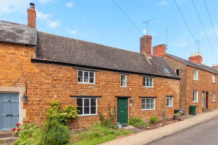 2 Bedroom Cottage To Rent In Adderbury, OX17