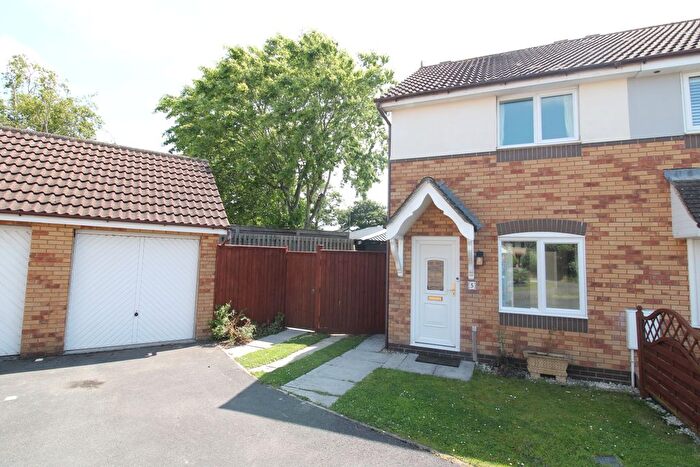 2 Bedroom Property To Rent In Appletree Mews, Weston-Super-Mare, BS22