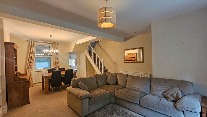 1 Bedroom Terraced House To Rent In Victoria Road, Dartmouth, TQ6