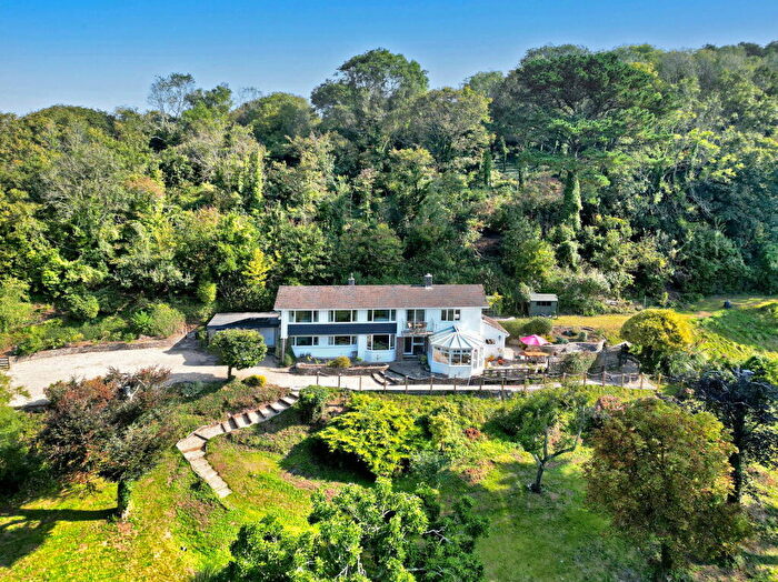 4 Bedroom Detached House For Sale In Bridgend, Noss Mayo, South Devon, PL8