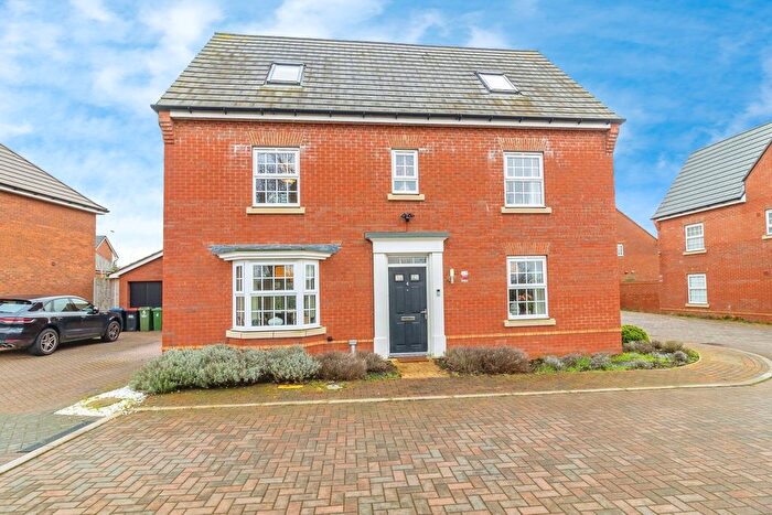 5 Bedroom Detached House For Sale In Burgess Avenue, Eaton Leys, Milton Keynes, Buckinghamshire, MK17