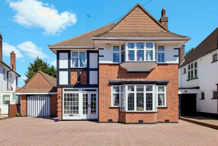 4 Bedroom Detached House To Rent In Amery Road, Harrow, HA1