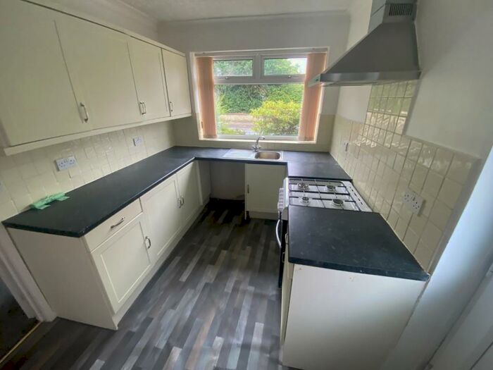 4 Bedroom Detached Bungalow To Rent In Alma Road, Sale, M33