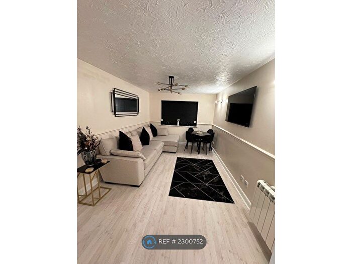 1 Bedroom Flat To Rent In Eton Way, Dartford, DA1